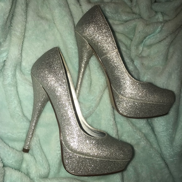 Shoes - Silver Glitter Prom Heels